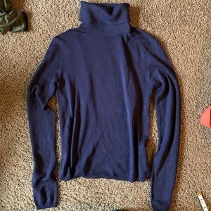 Vintage y2K Banana Republic Dark navy Blue Knit 100% silk turtleneck